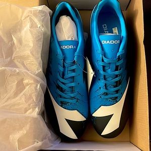 COPY - Diadora sports cleats